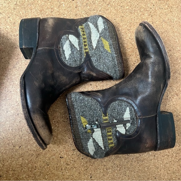 Freebird by Steven - Aztec Blanket Brown Leather Boots - Size 10 - Picture 3 of 6